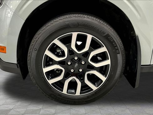 Used 2024 Ford Maverick Lariat FWD image 34