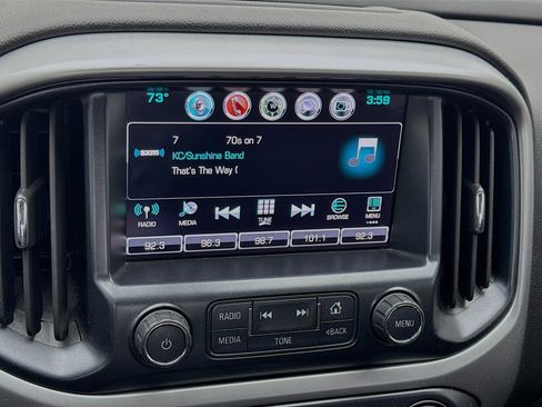 Used 2018 Chevrolet Colorado LT RWD image 11