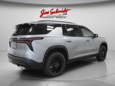 New 2026 Chevrolet Traverse LT w/ Midnight/Sport Edition AWD/4WD image 6