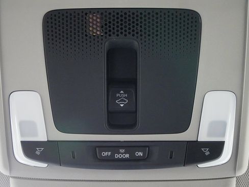 Used 2023 Honda CR-V EX-L image 23