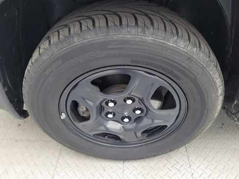 Used 2019 Jeep Compass Sport image 31