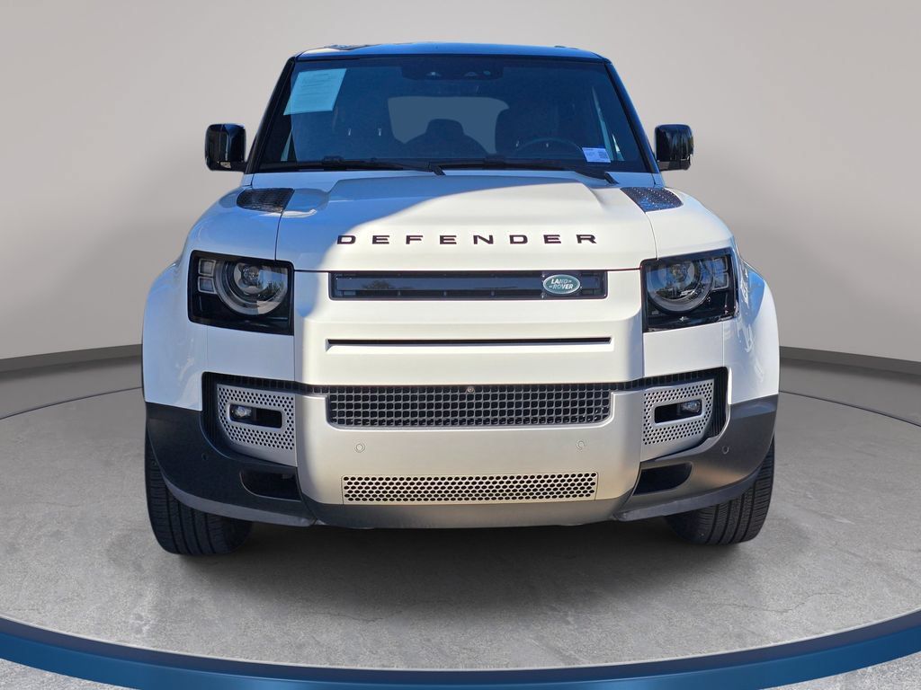 Used 2025 Land Rover Defender 110 S AWD/4WD image 3