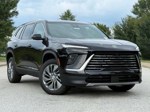 New 2027 Buick Enclave Preferred w/ Power Package FWD image 2
