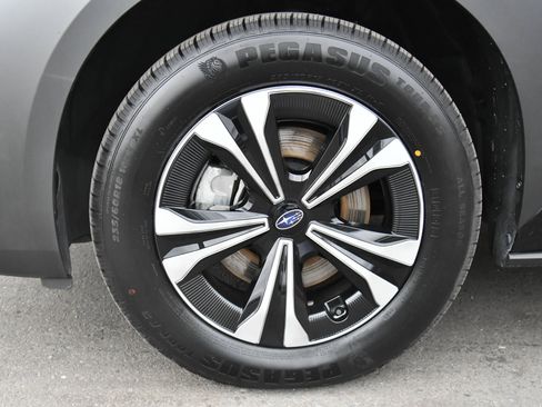 Used 2024 Subaru Solterra AWD/4WD image 12