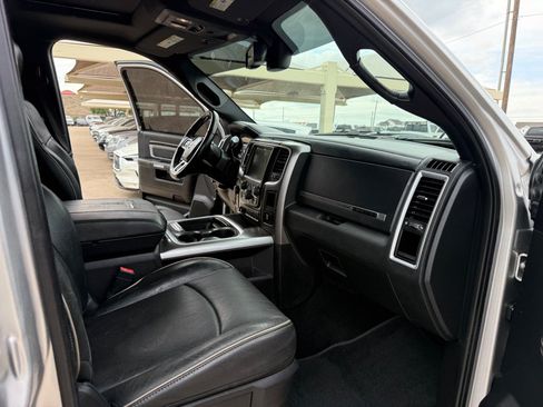 Used 2016 RAM 3500 Laramie Longhorn AWD/4WD image 18