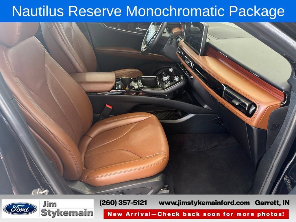 Used 2023 Lincoln Nautilus Reserve w/ Equipment Group 201A AWD/4WD image 33