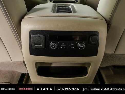 Used 2020 GMC Yukon XL Denali w/ Denali Premium Package RWD image 19