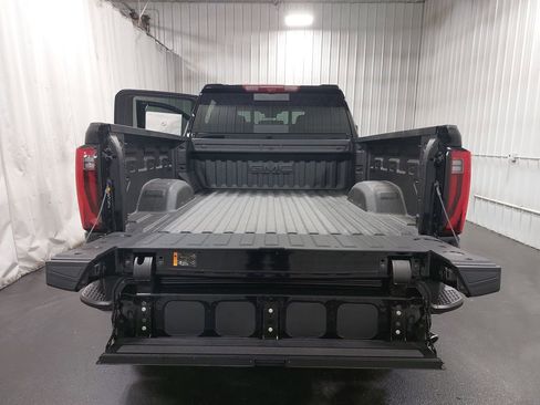 New 2026 GMC Sierra 3500 Denali w/ Denali Reserve Package image 12