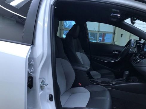 Certified 2025 Toyota Corolla XSE image 22