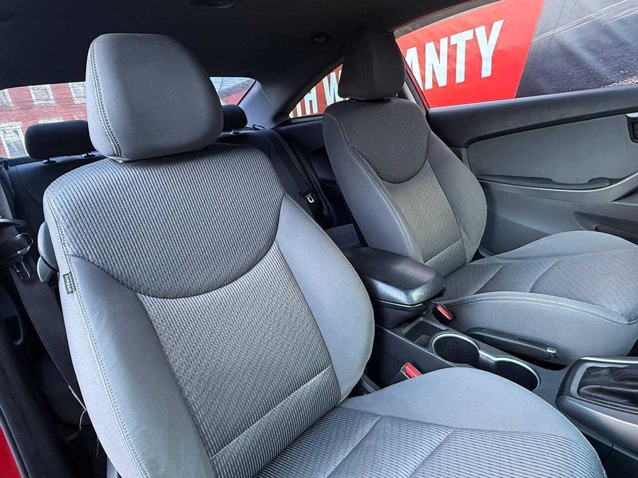Used 2014 Hyundai Elantra FWD image 6