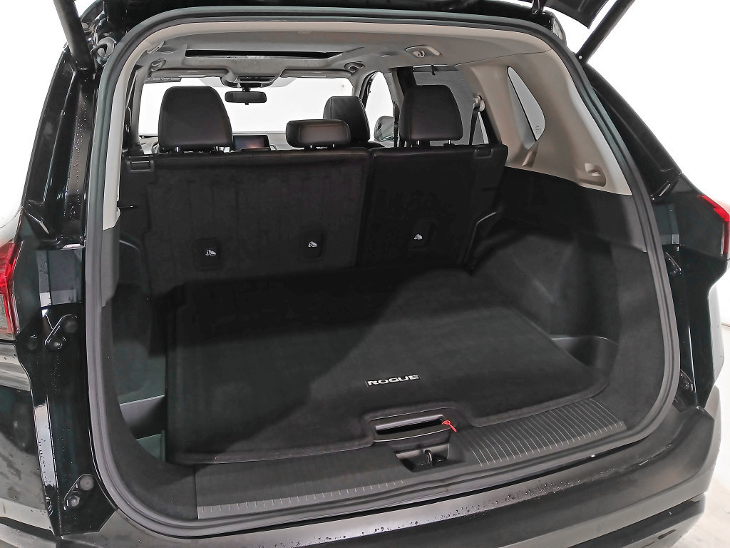 Used 2023 Nissan Rogue SV w/ SV Premium B Package AWD/4WD image 8