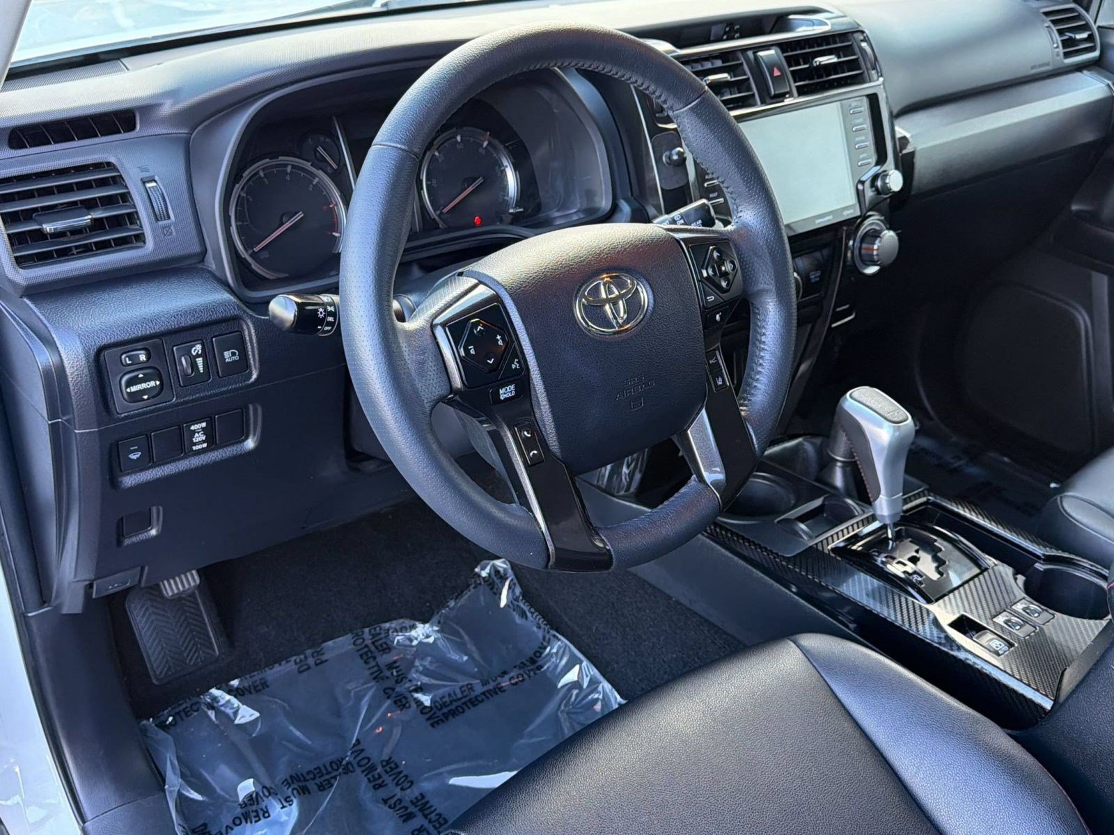 Used 2021 Toyota 4Runner TRD Off-Road Premium w/ Moonroof Package AWD/4WD image 4
