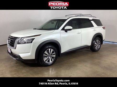 Used 2022 Nissan Pathfinder SL AWD/4WD image 1