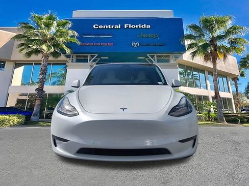 Used 2021 Tesla Model Y Performance image 3