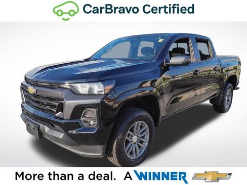 Certified 2024 Chevrolet Colorado LT w/ LT Convenience Package AWD/4WD image 1