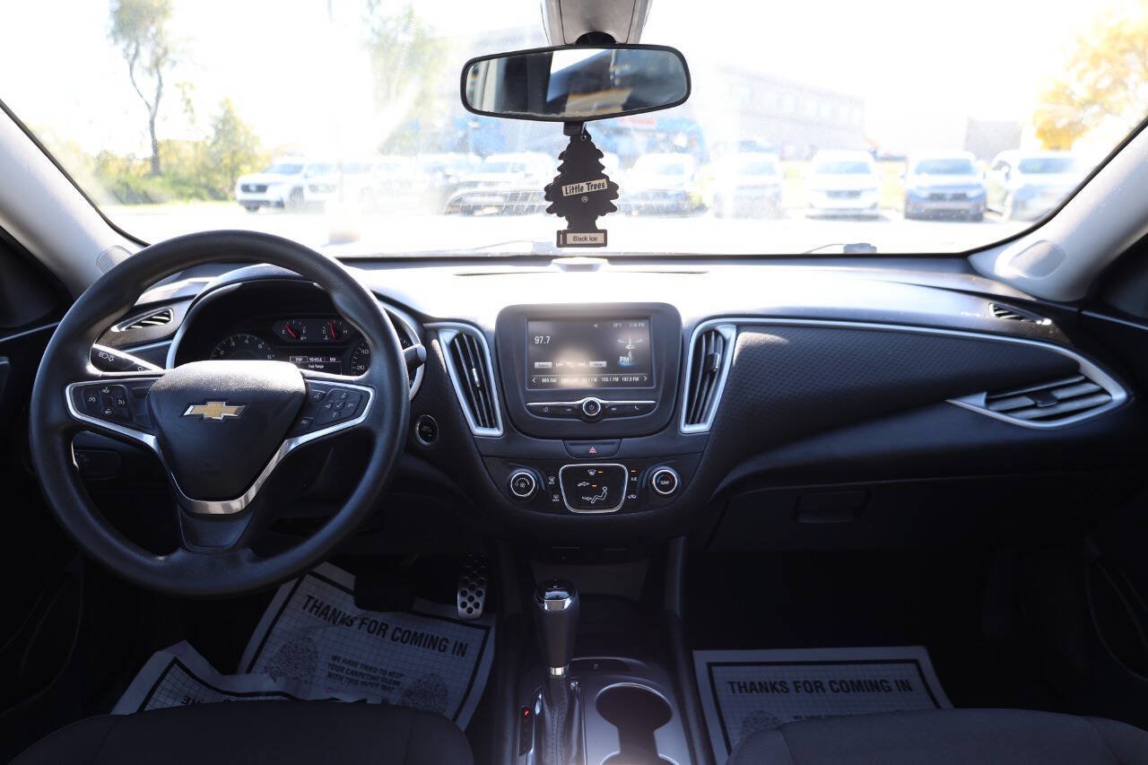 Used 2017 Chevrolet Malibu LS FWD image 14