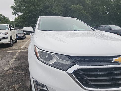 Used 2019 Chevrolet Equinox LT FWD image 9