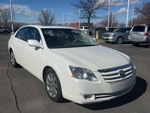 Used 2006 Toyota Avalon XLS image 4