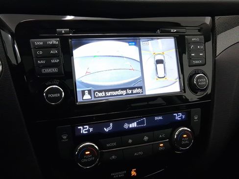 Used 2016 Nissan Rogue SL w/ SL Premium Package image 25