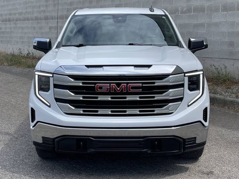 Used 2022 GMC Sierra 1500 SLE AWD/4WD image 2