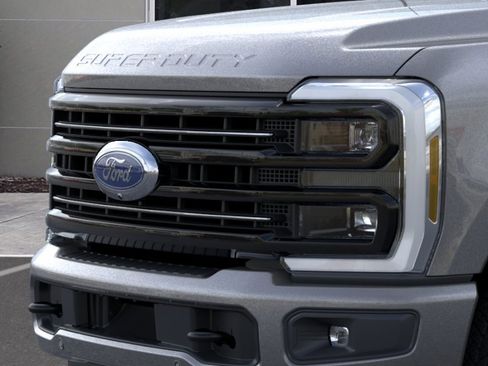 New 2026 Ford F250 Platinum AWD/4WD image 17
