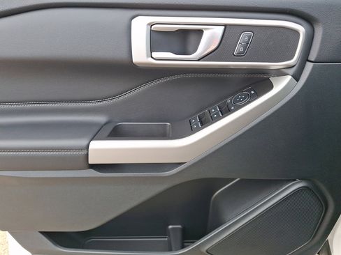 Used 2023 Ford Explorer XLT w/ Equipment Group 202A image 23