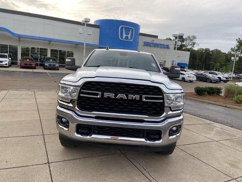 Used 2024 RAM 2500 Big Horn w/ Off Road Package AWD/4WD image 3