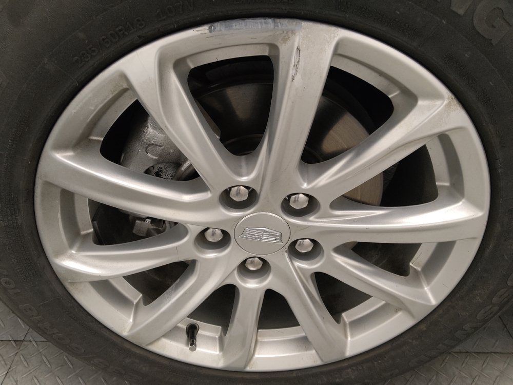Used 2020 Cadillac XT4 Luxury w/ Cold Weather Package FWD image 31