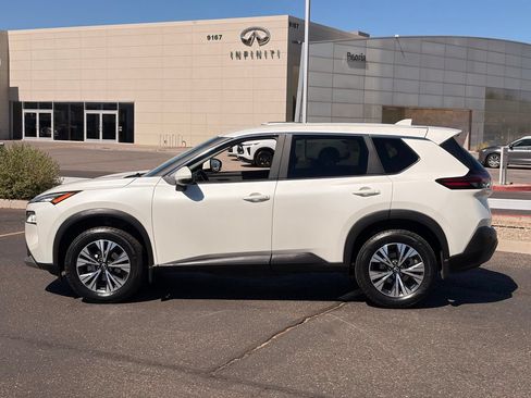 Certified 2023 Nissan Rogue SV FWD image 3