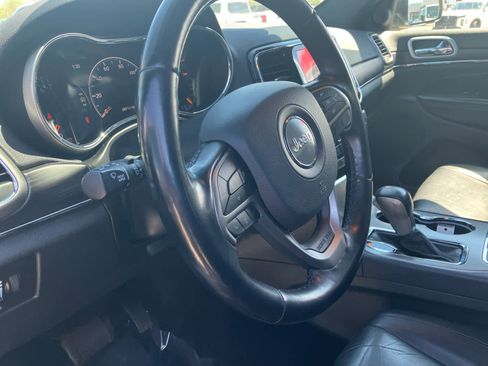 Used 2020 Jeep Grand Cherokee Limited image 9