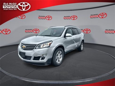 Used 2017 Chevrolet Traverse LT image 4