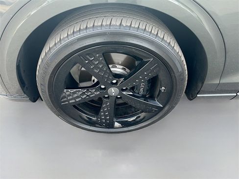 Used 2025 Genesis GV70 3.5T Sport w/ Sport Advanced Package image 32