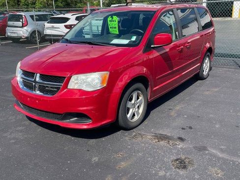 Used 2012 Dodge Grand Caravan SXT w/ UConnect Hands-Free Group FWD image 1