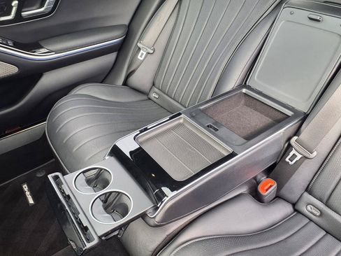 Used 2023 Mercedes-Benz S 500 4MATIC image 16