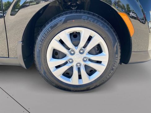 Certified 2023 Kia Soul LX FWD image 9