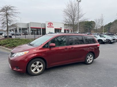 Used 2013 Toyota Sienna LE