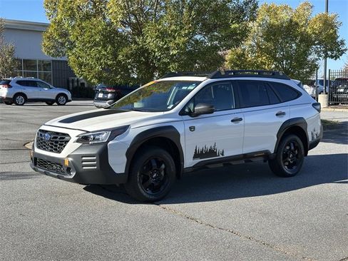 Used 2022 Subaru Outback Wilderness image 3