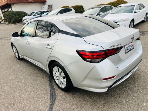 Used 2021 Nissan Sentra S image 4