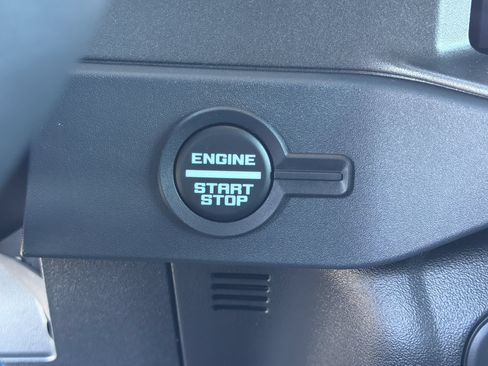 New 2026 Ford Bronco Badlands AWD/4WD image 10