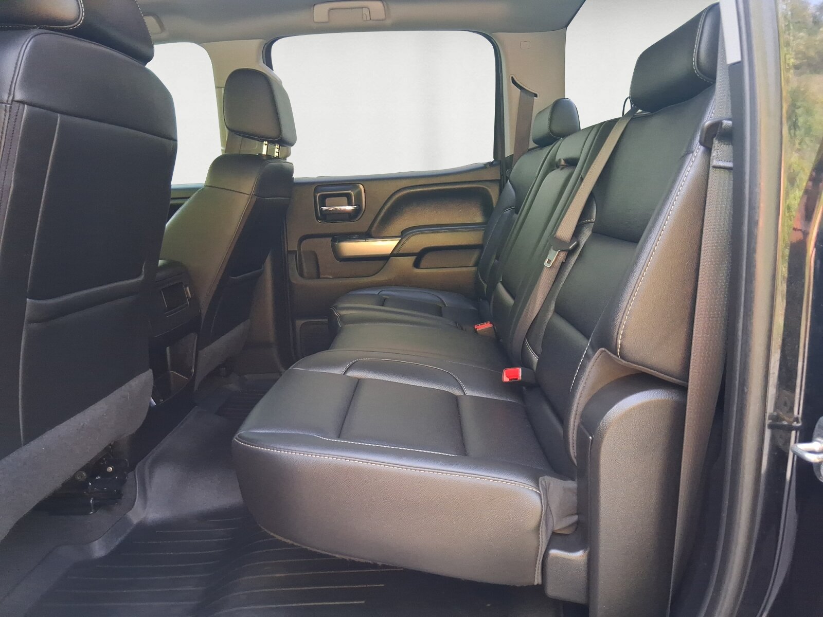 Used 2019 Chevrolet Silverado 3500 LTZ w/ Duramax Plus Package AWD/4WD image 7