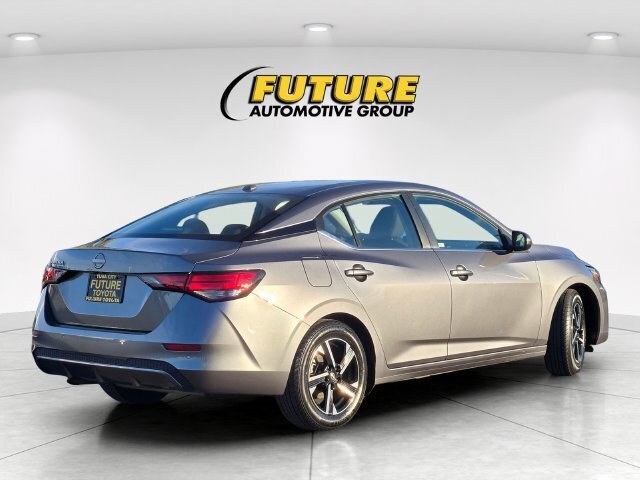 Used 2025 Nissan Sentra SV FWD image 5