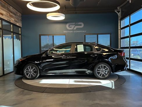 Used 2023 Kia Forte GT-Line w/ GT-Line Premium Package FWD image 6
