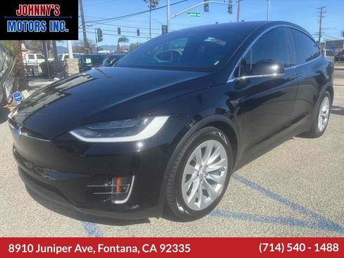 Used 2018 Tesla Model X 75D image 1