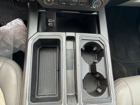 Used 2019 Ford F150 XLT w/ Equipment Group 302A Luxury AWD/4WD image 26