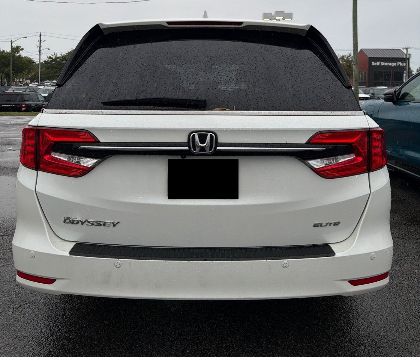 Used 2023 Honda Odyssey Elite image 3