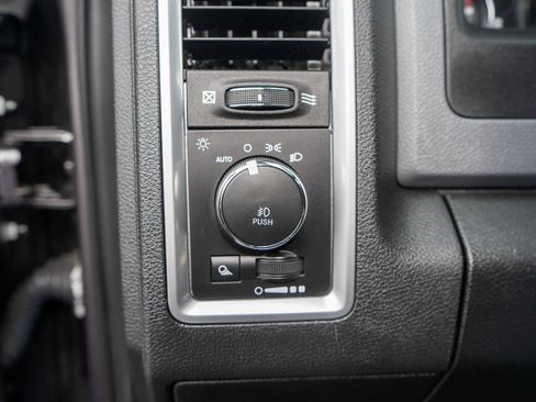 Used 2018 RAM 1500 Big Horn AWD/4WD image 15