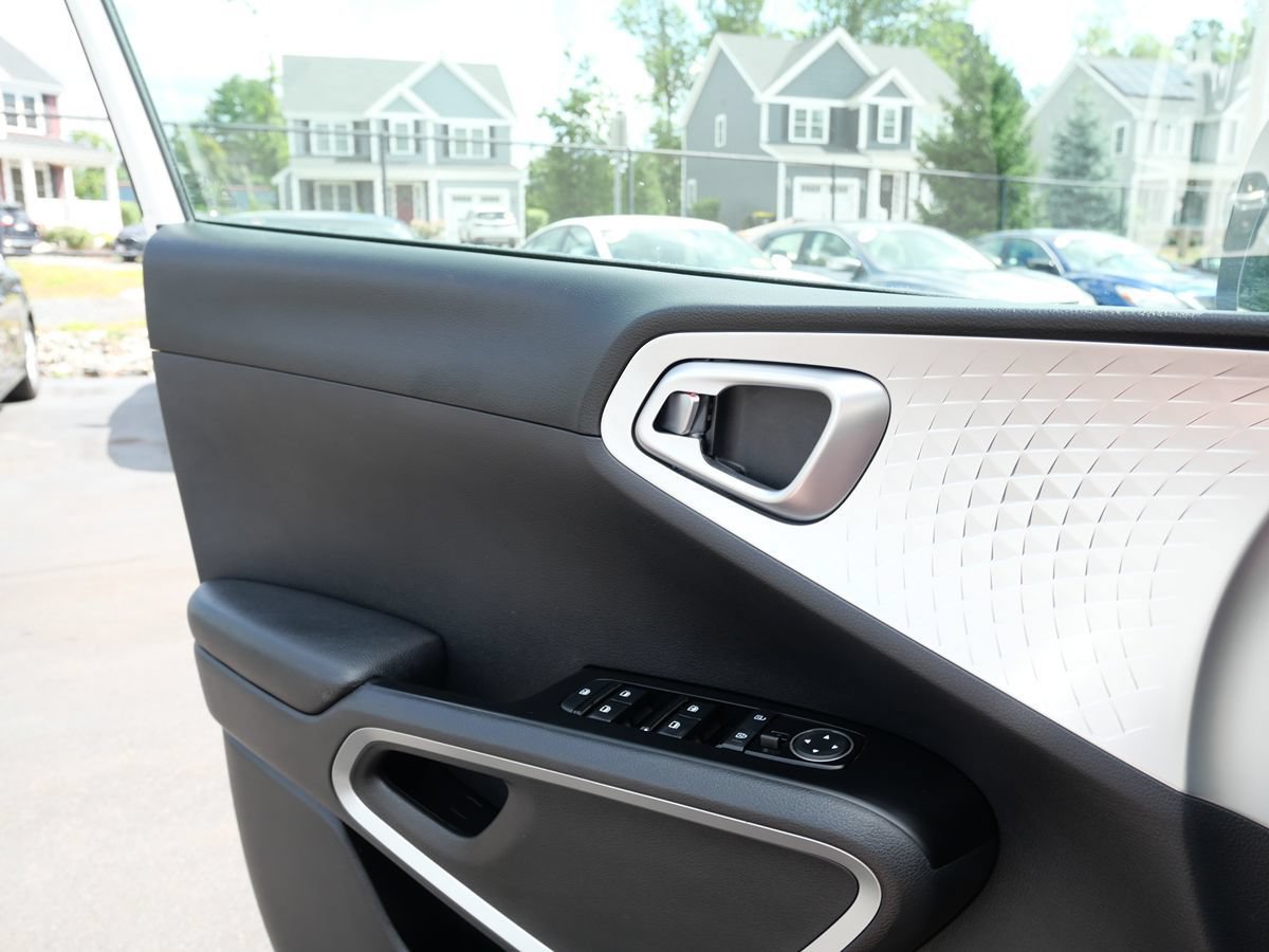 Used 2020 Kia Soul X-Line FWD image 15