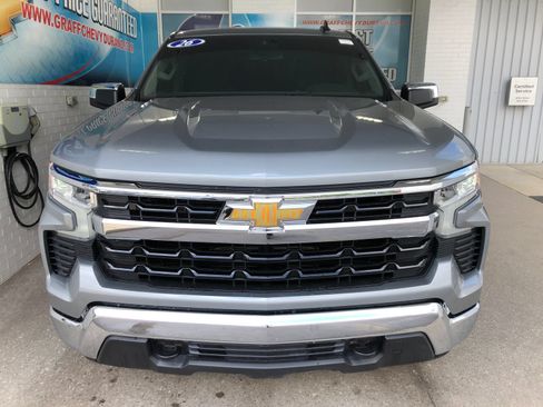 Used 2026 Chevrolet Silverado 1500 LT AWD/4WD image 2