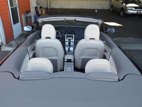 Used 2011 Volvo C70 T5 w/ Convenience Pkg image 22