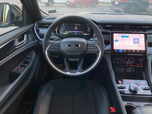 New 2024 Jeep Grand Cherokee Trailhawk w/ Advanced Protech Group II image 14